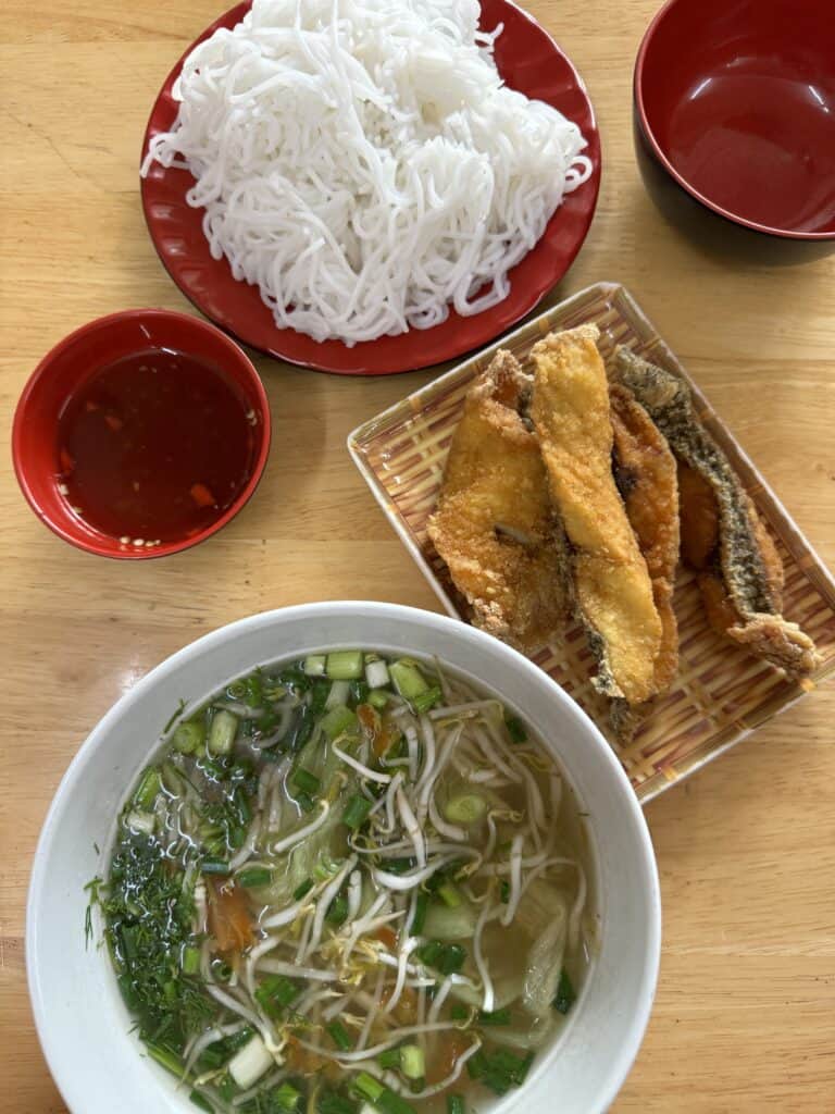 bún cá chấm